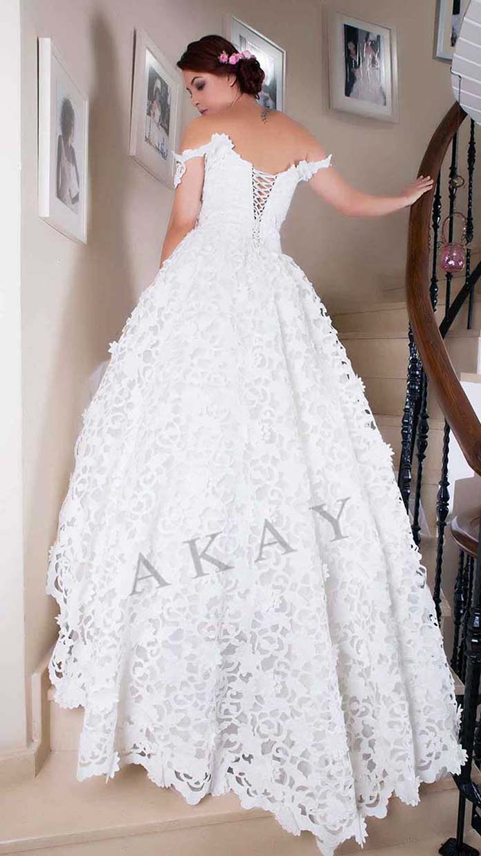 Akay wedding spring summer 2016 bridal look 26