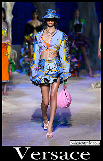 Fashion Versace spring summer 2021 womens clothing 14