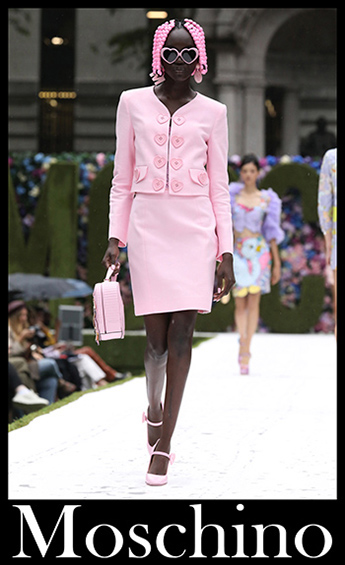 Fashion Moschino spring summer 2022 clothing 10