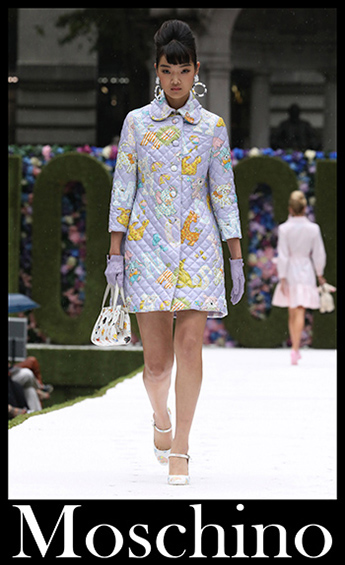 Fashion Moschino spring summer 2022 clothing 14