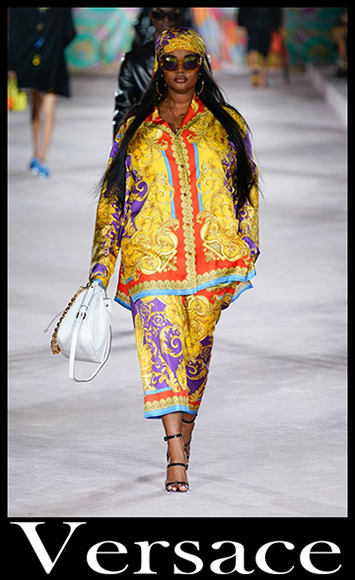 Fashion Versace spring summer 2022 collection clothing 17